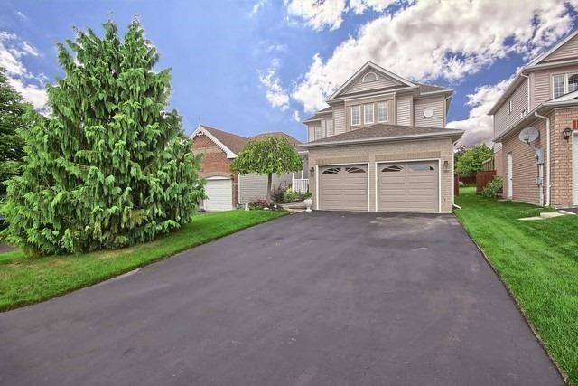 1036 Mountview Dr, House detached with 3 bedrooms, 3 bathrooms and 4 parking in Oshawa ON | Image 1