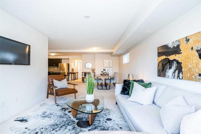1 - 17 Eaton Park Lane, Townhouse with 2 bedrooms, 2 bathrooms and 2 parking in Toronto ON | Image 4