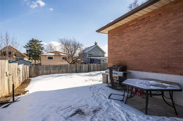 61 Juniper Dr, House detached with 3 bedrooms, 2 bathrooms and 5 parking in Hamilton ON | Image 19