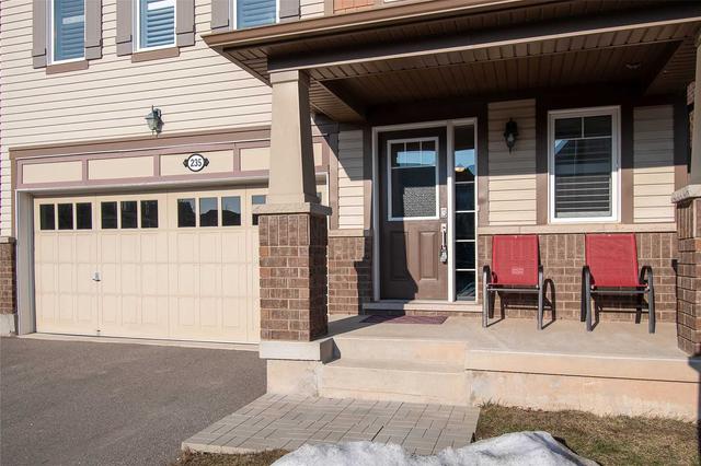 235 Monaghan Cres, House detached with 4 bedrooms, 3 bathrooms and 4 parking in Milton ON | Image 12