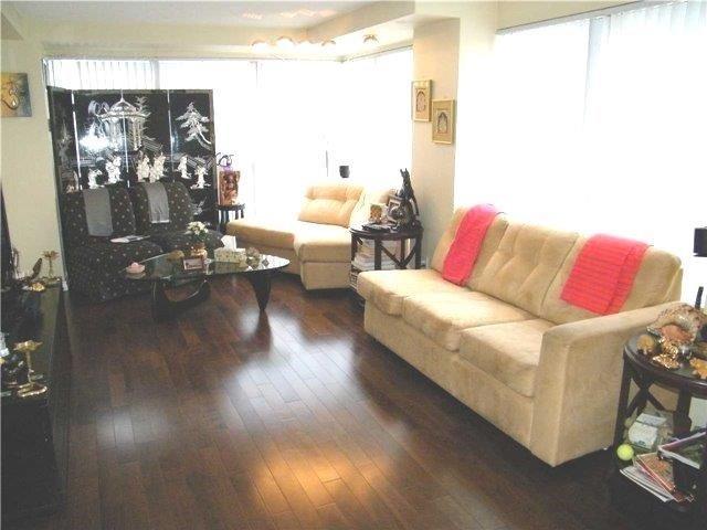 Sph#211 - 28 Hollywood Ave, Condo with 2 bedrooms, 2 bathrooms and 1 parking in Toronto ON | Image 10