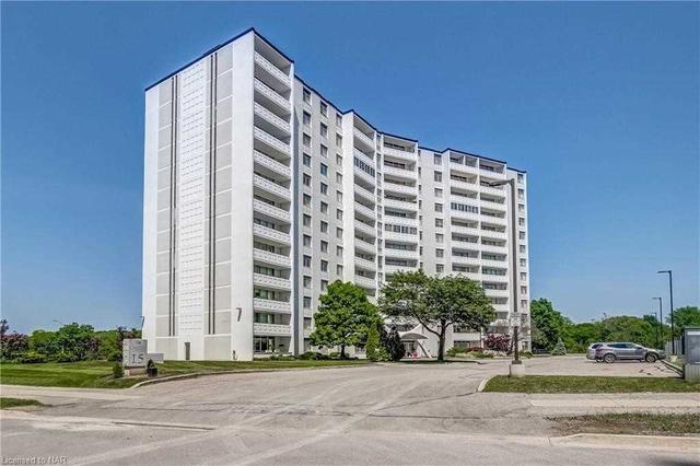 502 - 15 Towering Heights Blvd, Condo with 3 bedrooms, 2 bathrooms and 0 parking in St. Catharines ON | Image 1