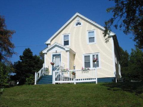 127 Westmount Rd, House detached with 3 bedrooms, 2 bathrooms and 4 parking in Cape Breton NS | Image 1