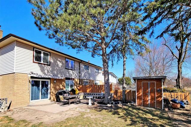 3307 Tallmast Cres, House semidetached with 4 bedrooms, 2 bathrooms and 4 parking in Mississauga ON | Image 26