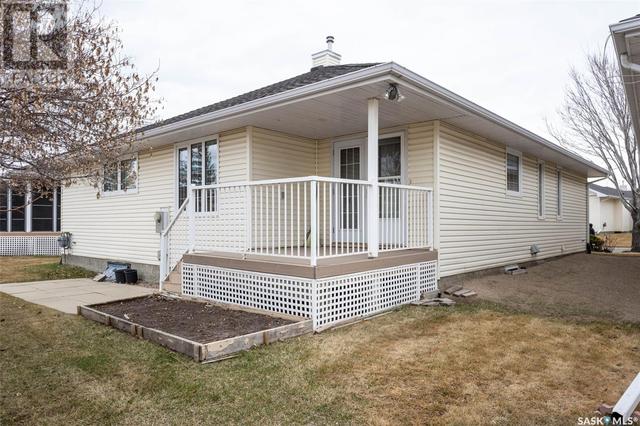 3768 Queens Gate, House detached with 2 bedrooms, 2 bathrooms and null parking in Regina SK | Image 37