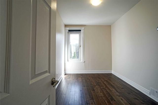 unit 2 - 540 Spadina Cres, House detached with 4 bedrooms, 2 bathrooms and 0 parking in Toronto ON | Image 13
