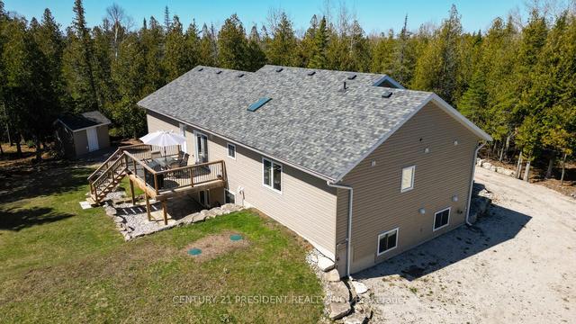 114 Pike St, House detached with 2 bedrooms, 2 bathrooms and 10 parking in Northern Bruce Peninsula ON | Image 18