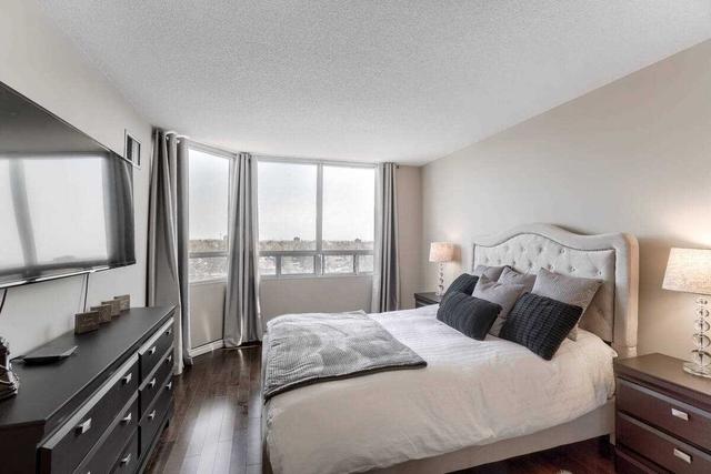 810 - 330 Mill St S, Condo with 2 bedrooms, 2 bathrooms and 2 parking in Brampton ON | Image 13
