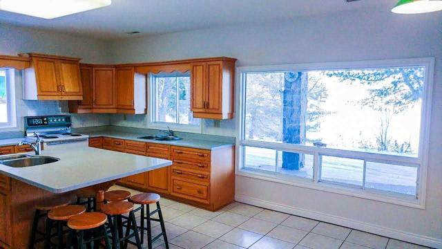 1221 Geewadin Rd, House detached with 4 bedrooms, 5 bathrooms and 6 parking in Parry Sound ON | Image 11