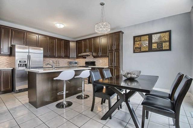 43 Interlacken Dr, House detached with 4 bedrooms, 4 bathrooms and 6 parking in Brampton ON | Image 6