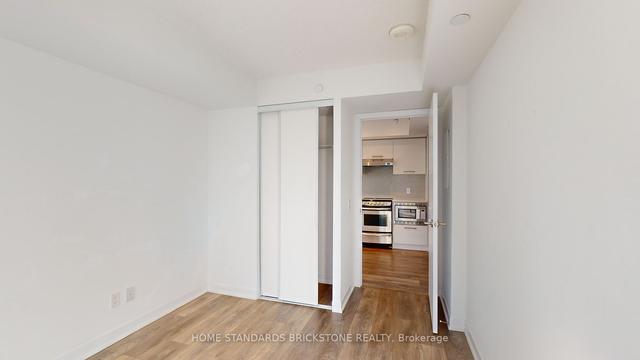 1103 - 87 Peter St, Condo with 2 bedrooms, 1 bathrooms and 0 parking in Toronto ON | Image 11