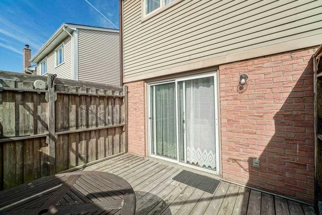 50 Jameson Cres, House detached with 3 bedrooms, 2 bathrooms and 3 parking in Brampton ON | Image 32