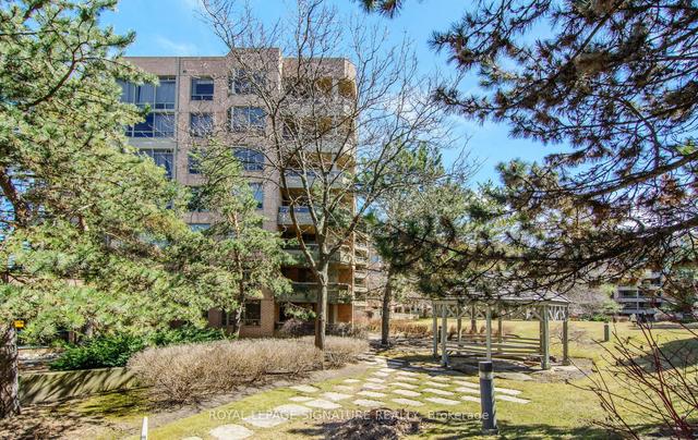 214 - 1200 Don Mills Rd, Condo with 2 bedrooms, 2 bathrooms and 2 parking in Toronto ON | Image 26
