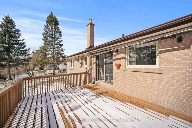 53 Hawman Ave, House detached with 3 bedrooms, 2 bathrooms and 10 parking in King ON | Image 18