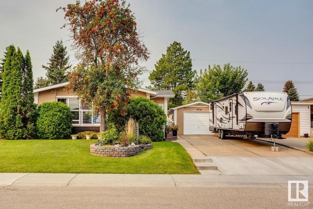 10748 43 St Nw, House detached with 4 bedrooms, 3 bathrooms and 5 parking in Edmonton AB | Image 1