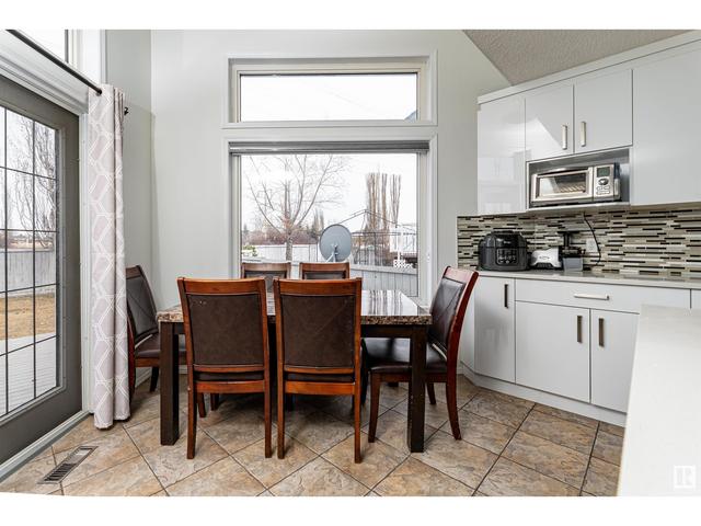 3703 28 St Nw, House detached with 4 bedrooms, 3 bathrooms and null parking in Edmonton AB | Image 17