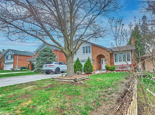4396 Lawrence Ave E, House detached with 3 bedrooms, 3 bathrooms and 6 parking in Toronto ON | Image 23