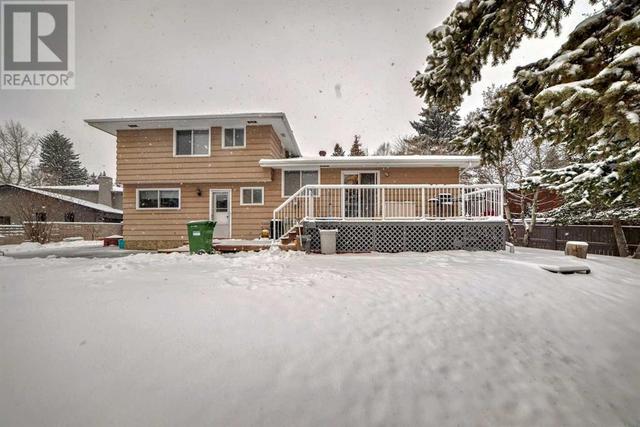 14 Varmoor Place Nw, House detached with 4 bedrooms, 2 bathrooms and 4 parking in Calgary AB | Image 35