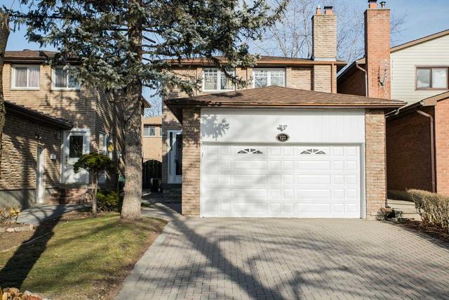 122 Larksmere Crt, House detached with 3 bedrooms, 4 bathrooms and 6 parking in Markham ON | Image 1