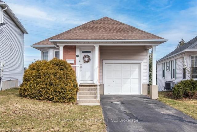 60 Milfoil Cres, House detached with 2 bedrooms, 2 bathrooms and 3 parking in Kitchener ON | Image 12