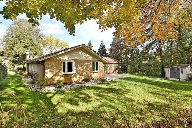 90 Judith Crt, House detached with 2 bedrooms, 3 bathrooms and 8 parking in Hamilton ON | Image 14