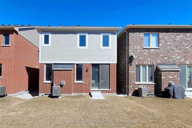 190 Westfield Dr, House detached with 4 bedrooms, 3 bathrooms and 3 parking in Whitby ON | Image 32