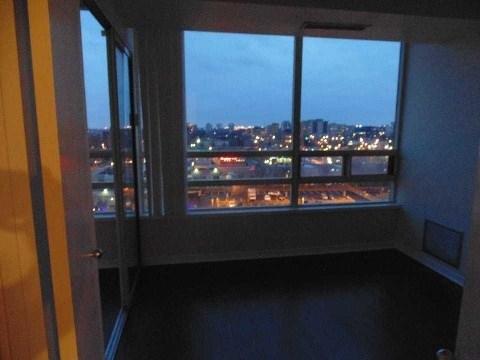 1008 - 75 King St E, Condo with 2 bedrooms, 2 bathrooms and 1 parking in Mississauga ON | Image 11