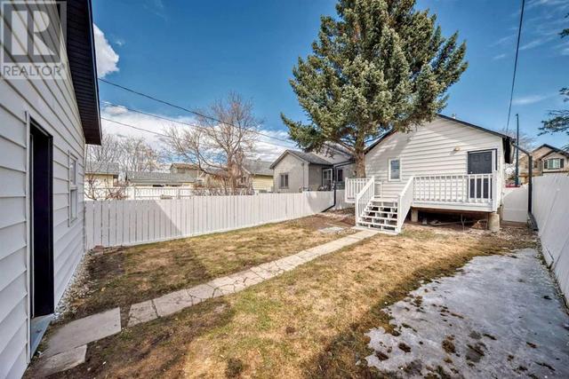 8021 24 Street Se, House detached with 2 bedrooms, 1 bathrooms and 4 parking in Calgary AB | Image 43