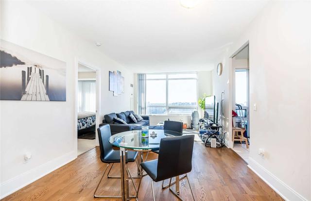 1404 - 181 Wynford Dr, Condo with 2 bedrooms, 2 bathrooms and 1 parking in Toronto ON | Image 3