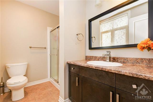 170 Mattingly Way, Townhouse with 3 bedrooms, 3 bathrooms and 3 parking in Ottawa ON | Image 15