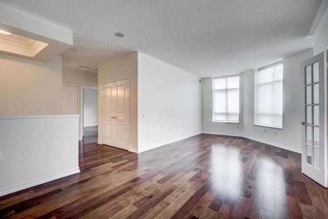 201 - 1 Glen Park Ave, Condo with 2 bedrooms, 2 bathrooms and 1 parking in Toronto ON | Image 15