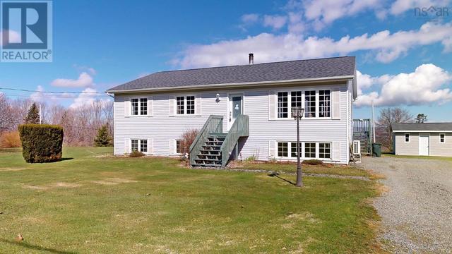 215 Lockhart Road, House detached with 3 bedrooms, 2 bathrooms and null parking in Kings, Subd. C NS | Image 1