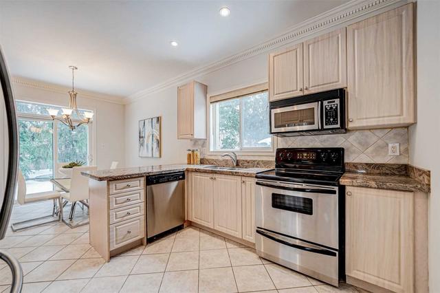 12 Tormina Crt, House detached with 3 bedrooms, 3 bathrooms and 6 parking in Markham ON | Image 13