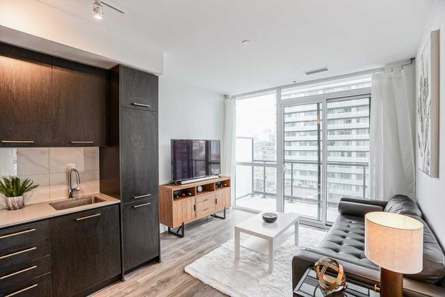 1910 - 87 Peter St, Condo with 1 bedrooms, 1 bathrooms and 1 parking in Toronto ON | Image 31