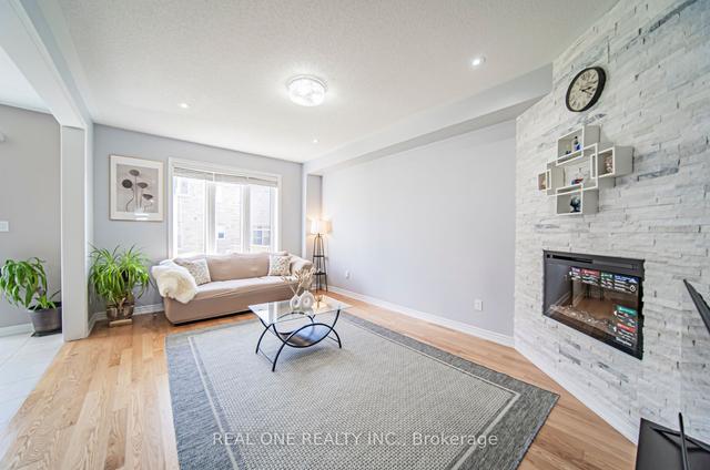 121 Decast Cres, House attached with 3 bedrooms, 3 bathrooms and 2 parking in Markham ON | Image 40