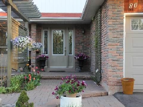 80 Orsett St, House semidetached with 3 bedrooms, 3 bathrooms and 2 parking in Oakville ON | Image 2