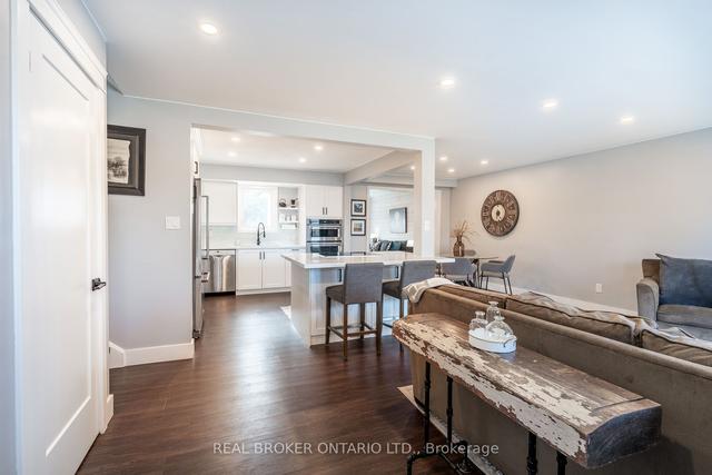 587 Wilene Dr, House detached with 3 bedrooms, 2 bathrooms and 2 parking in Burlington ON | Image 36