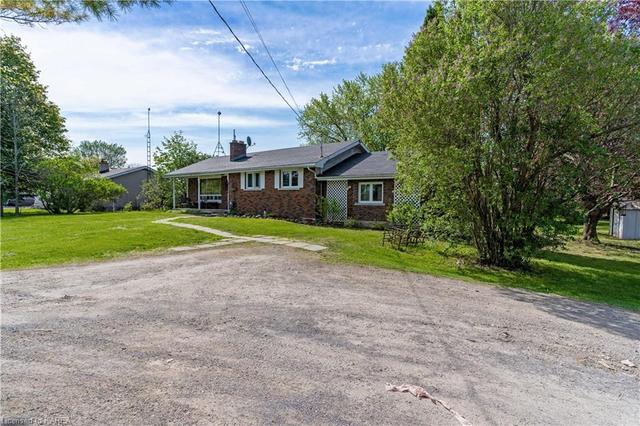 7604 County 2 Road, House detached with 4 bedrooms, 3 bathrooms and 14 parking in Greater Napanee ON | Image 5