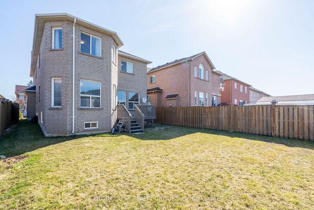 32 Dunnet St, House detached with 4 bedrooms, 3 bathrooms and 6 parking in Markham ON | Image 25