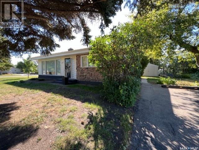 501 5th Avenue E, House detached with 2 bedrooms, 1 bathrooms and null parking in Melville SK | Image 14