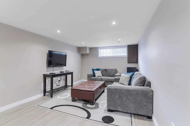 14 Callowhill Dr, House semidetached with 4 bedrooms, 3 bathrooms and 3 parking in Toronto ON | Image 8
