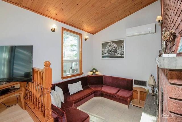 831 Go Home Lake Rd, House detached with 4 bedrooms, 2 bathrooms and 7 parking in Georgian Bay ON | Image 4