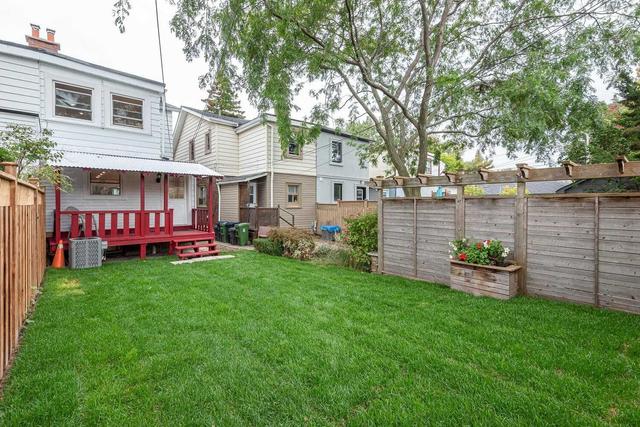 321 Monarch Park Ave, House semidetached with 3 bedrooms, 3 bathrooms and 0 parking in Toronto ON | Image 33