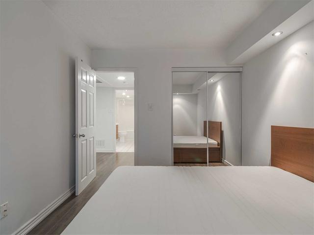 thb - 12 Portland St, Townhouse with 1 bedrooms, 1 bathrooms and 1 parking in Toronto ON | Image 19