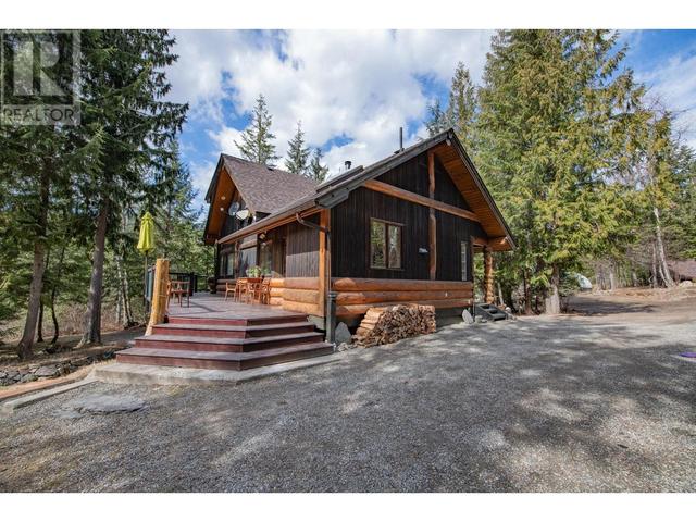 1195 Sugar Lake Road, House detached with 2 bedrooms, 2 bathrooms and 15 parking in North Okanagan E BC | Image 44