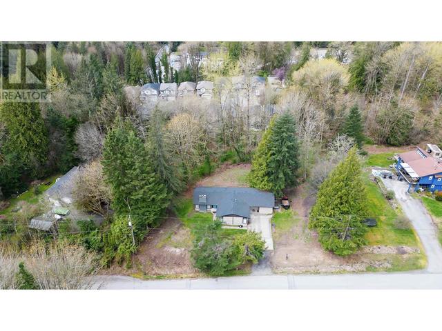 13025 238 Street, House detached with 5 bedrooms, 3 bathrooms and 10 parking in Maple Ridge BC | Image 2