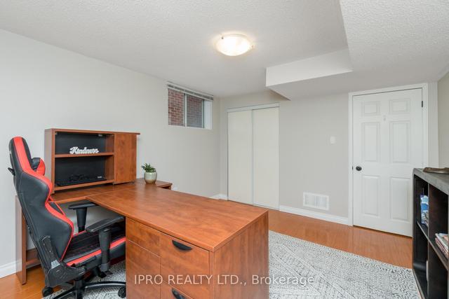 85 Springview Dr, House detached with 2 bedrooms, 2 bathrooms and 3 parking in Brampton ON | Image 2