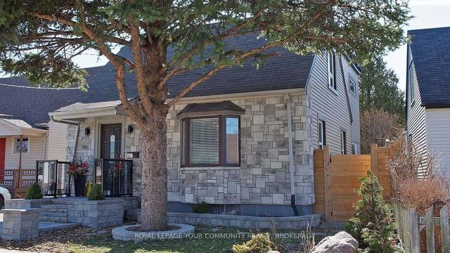90 Hearst Circ, House detached with 3 bedrooms, 2 bathrooms and 3 parking in Toronto ON | Image 1