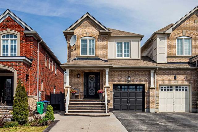 44 Napoleon Cres, House attached with 3 bedrooms, 3 bathrooms and 4 parking in Brampton ON | Image 1