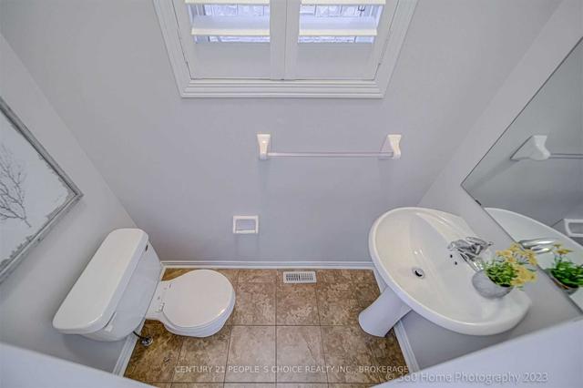 105 Catalpa Cres, House detached with 4 bedrooms, 3 bathrooms and 4 parking in Vaughan ON | Image 14